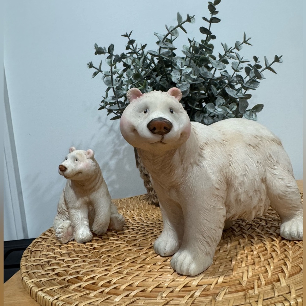 Polar Bear Family Figurines - VTG - Picture 9 of 15
